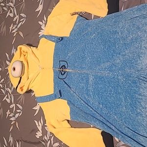 Minion costume